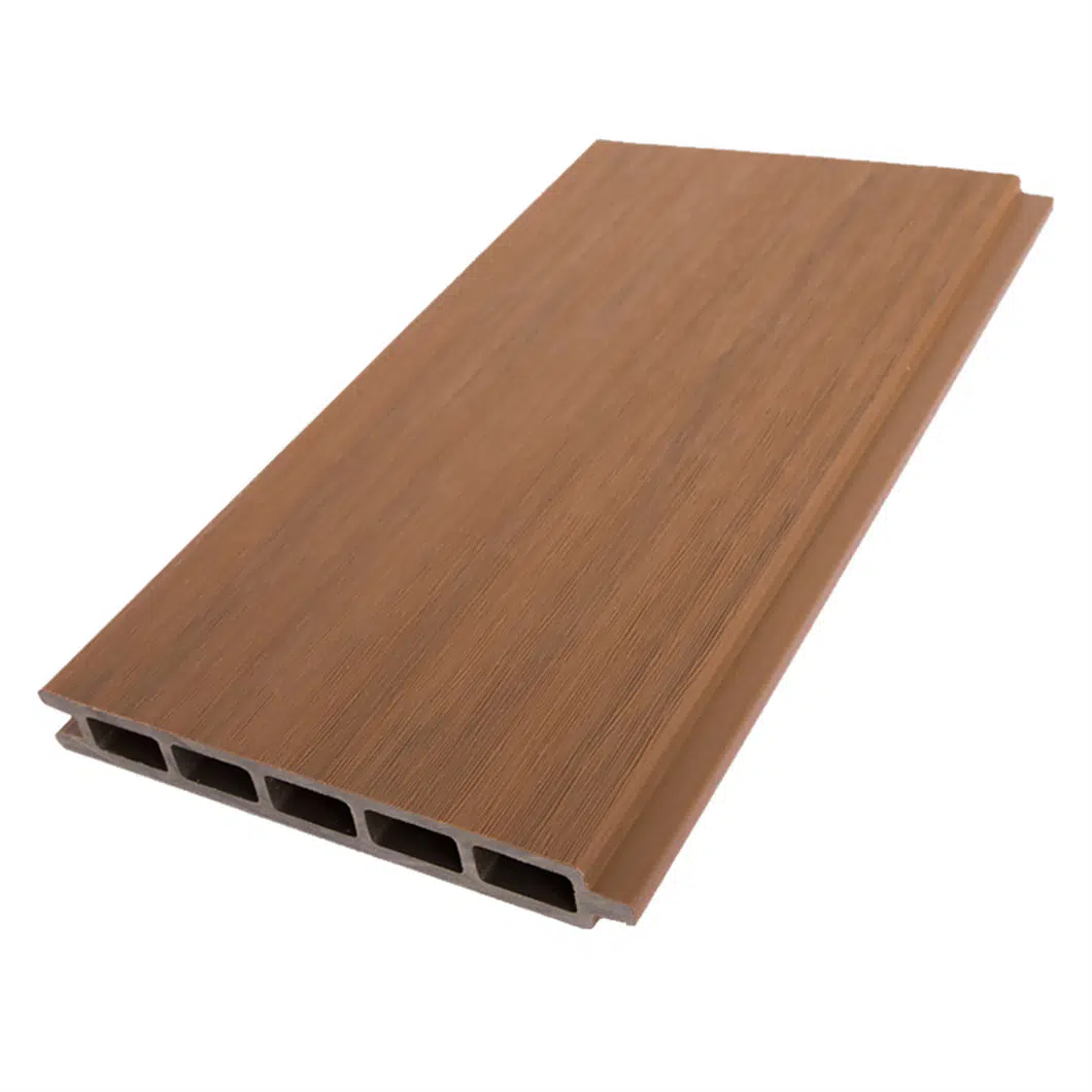 Co-extrusion WPC fence